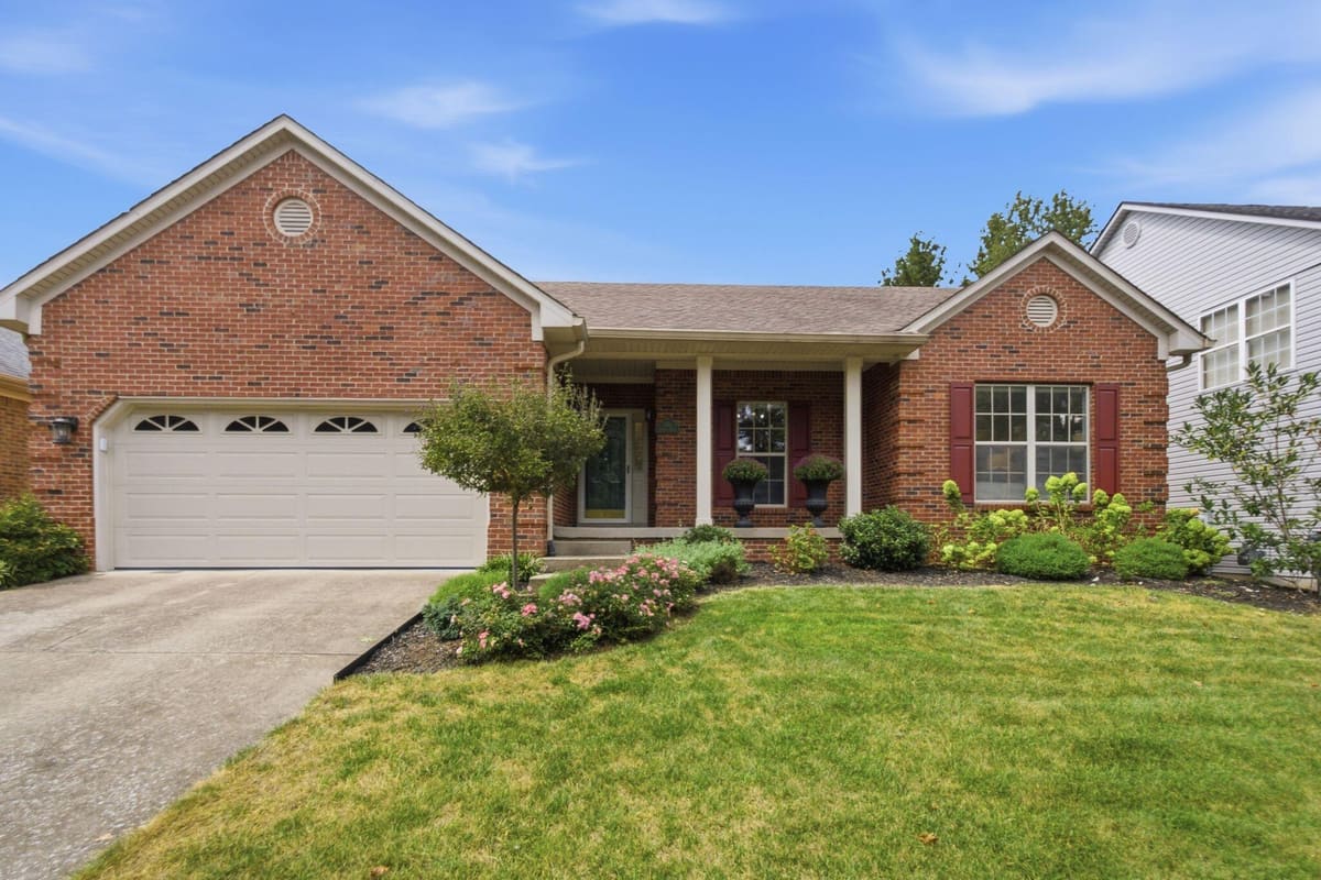 1761 Headley Green, Lexington, KY 40504 — primary photo