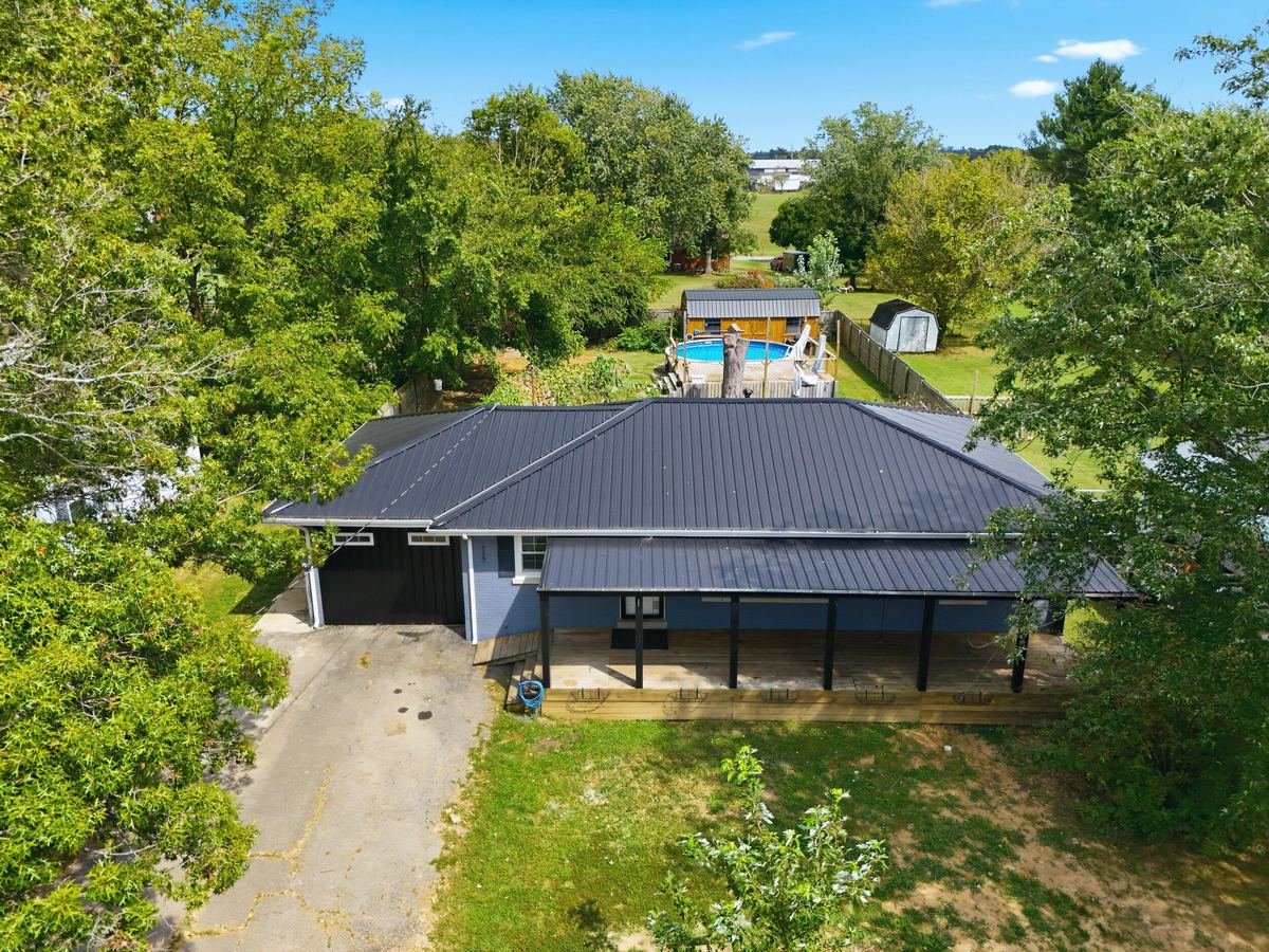 117 Debbie Avenue, Lancaster, KY 40444 — primary photo