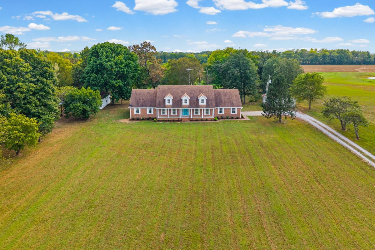 4655 Cadiz Road, Hopkinsville, KY 42240 — primary photo