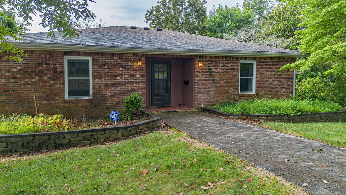 752 Imogene Drive, Gilbertsville, KY 42044 — primary photo