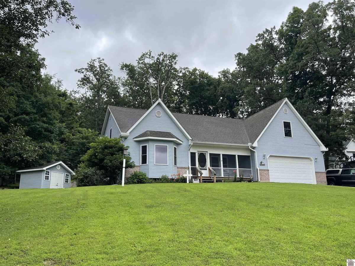 448 Bayshore Drive, Cadiz, KY 42211 — primary photo