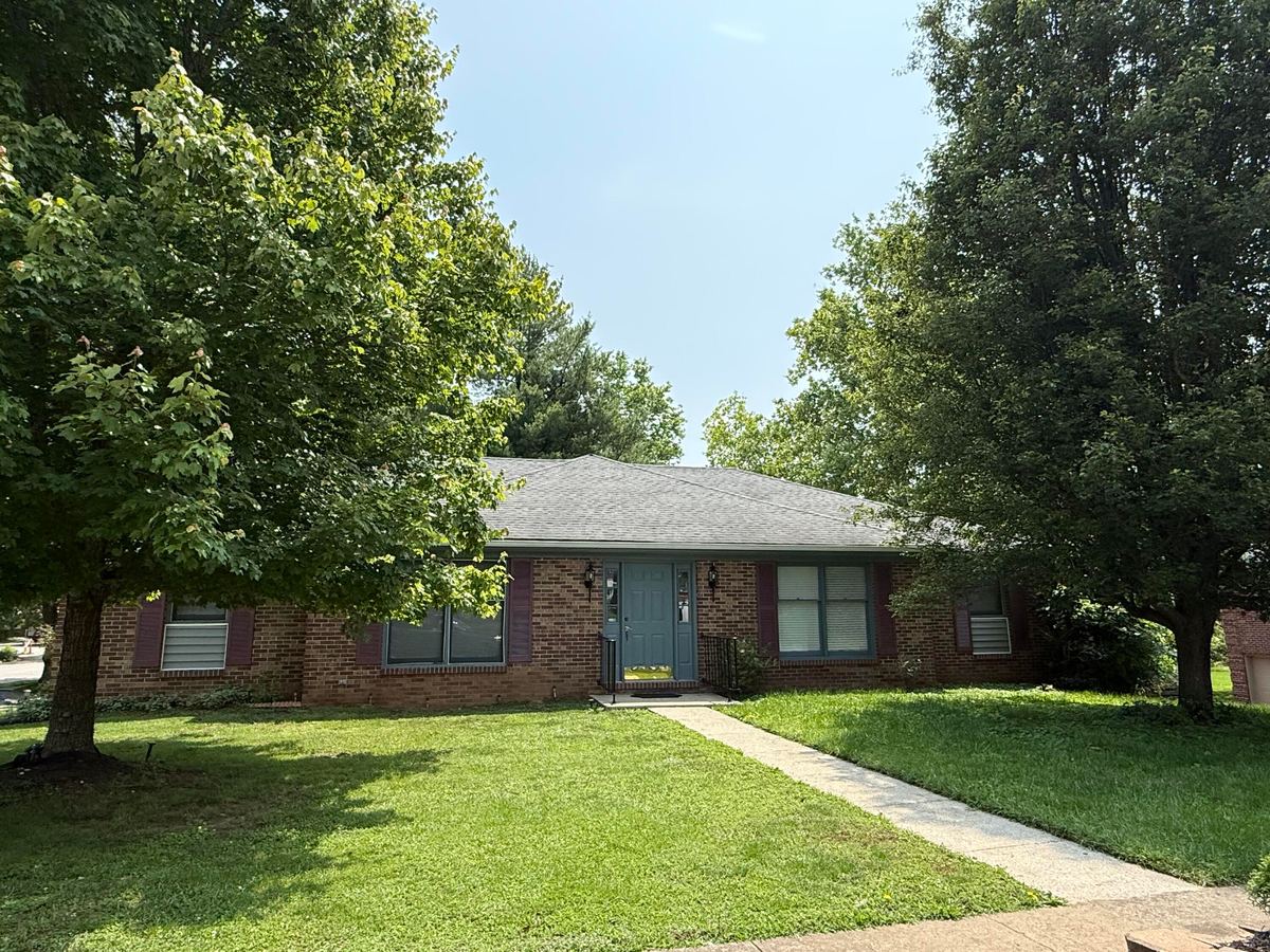 112 A-B Meadowlark, Nicholasville, KY 40356 — primary photo