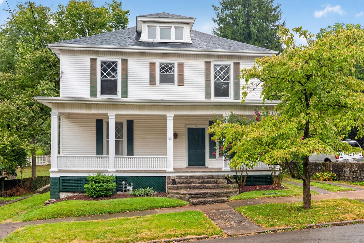 302 N 3rd Street, Danville, KY 40422 — primary photo