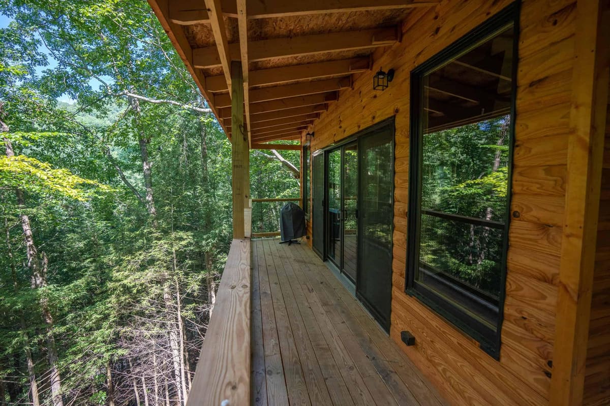 689 Cave Hollow Road, Campton, KY 41301 — primary photo