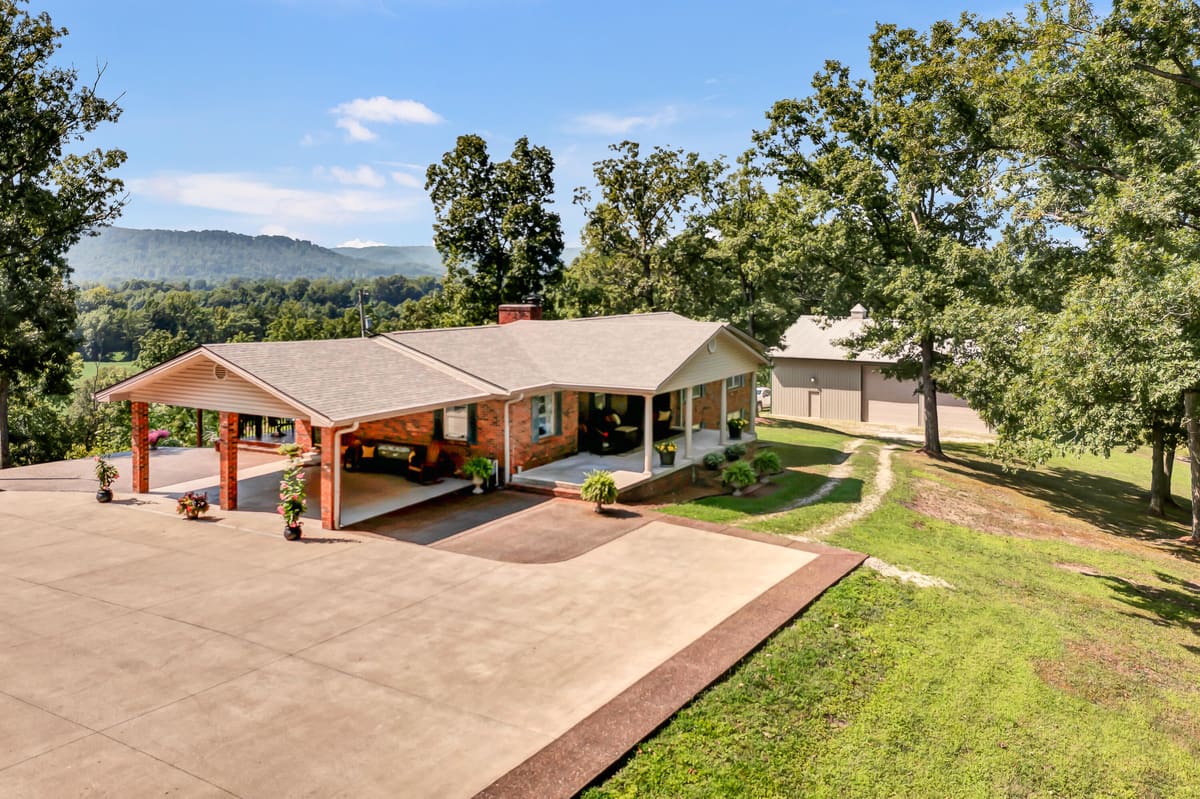 175 N Bend Road, Stanton, KY 40380 — primary photo
