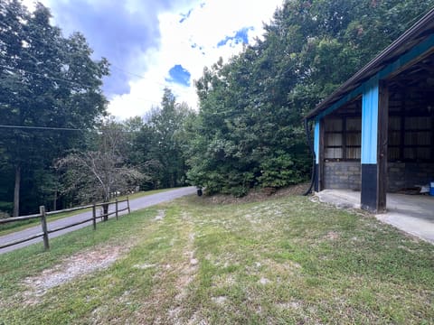 461 Round Ridge Road, Pineville, KY 40977 — photo 4
