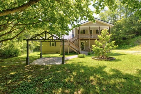98 Brittany Lane, Stanton, KY 40380 — photo 2