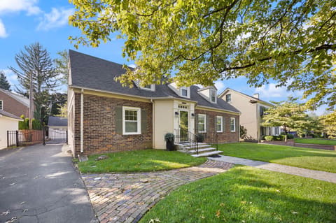242 Henry Clay Boulevard, Lexington, KY 40502 — photo 2