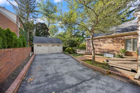 242 Henry Clay Boulevard, Lexington, KY 40502 — photo 5