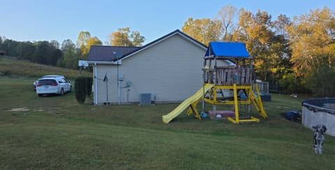137 Maple Lick Subdivision Road, Booneville, KY 41314 — photo 3