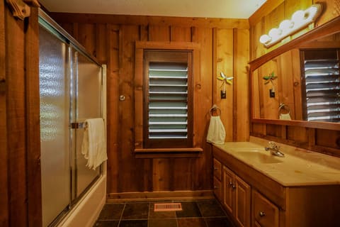 221 S Lake Bluff Lane, Scottsville, KY 42164 — photo 5