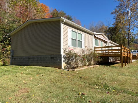 25 Banner Frk Road, Wallins, KY 40873 — photo 2