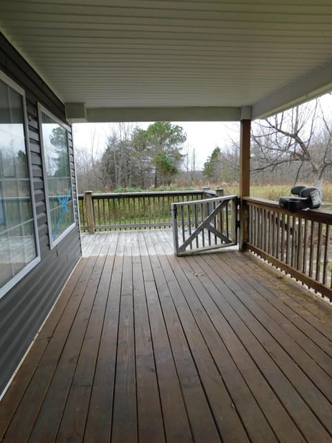 855 Pleasant Grove Loop, Manchester, KY 40962 — photo 2