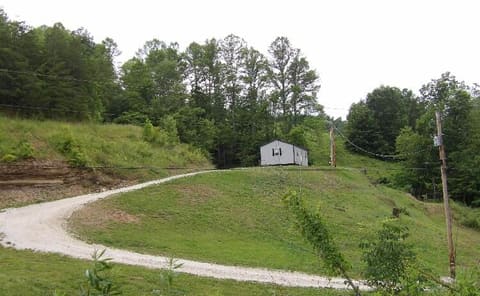 264 Sunshine Lane, West Liberty, KY 41472 — photo 2