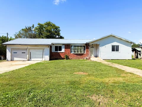 52 Drive Parker Lane A, B, C, Gray, KY 40734 — photo 2