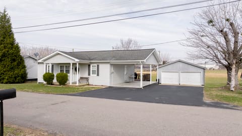 209 Tate Drive, Monticello, KY 42633 — photo 2