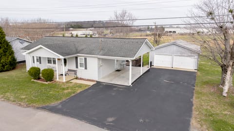 209 Tate Drive, Monticello, KY 42633 — photo 5