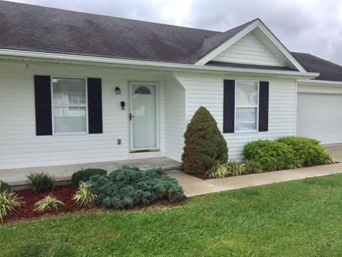 64 Canterbury Drive, Science Hill, KY 42553 — photo 2
