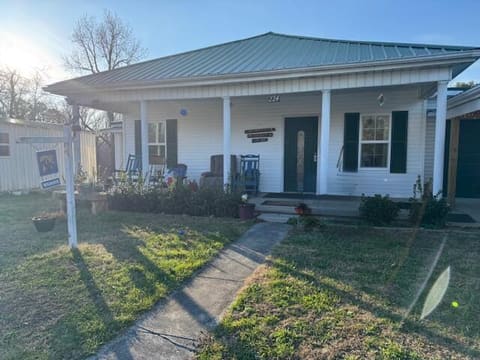 224 S Main, Whitley City, KY 42653 — photo 5