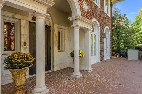1014 Richmond Road, Lexington, KY 40502 — photo 3