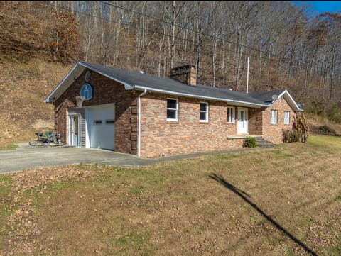 2860 Johnson Fork, Salyersville, KY 41465 — photo 3