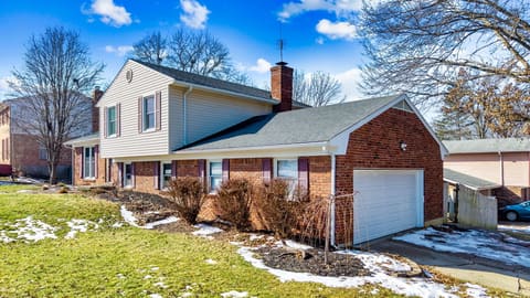 8010 Northern Spy Drive, Louisville, KY 40228 — photo 2