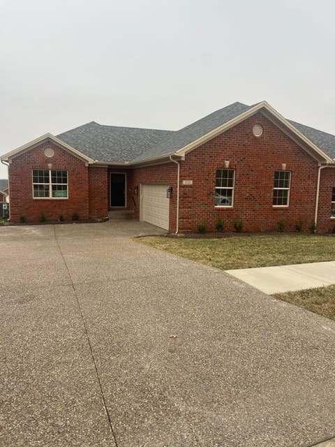 1121 Leawood Drive, Frankfort, KY 40601 — photo 4
