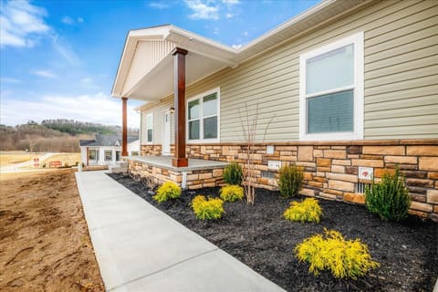 831 Sam Black Road, London, KY 40741 — photo 3