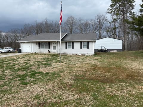 1566 U.S. 460, Frenchburg, KY 40322 — photo 3