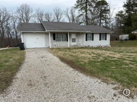 1566 U.S. 460, Frenchburg, KY 40322 — photo 2