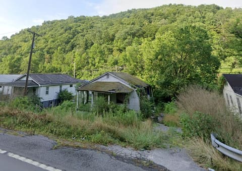 20100 Kentucky 122, Bevinsville, KY 41606 — photo 3