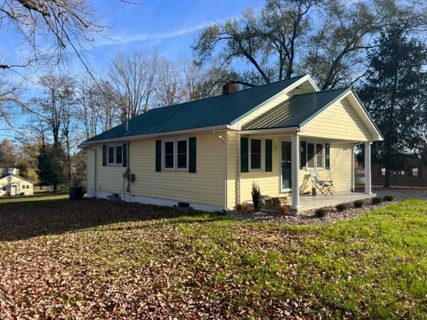 50 Richards Drive, Russell Springs, KY 42642 — photo 3