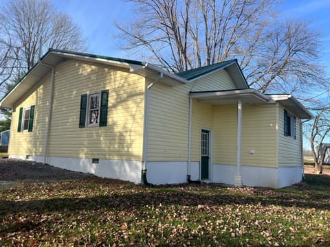 50 Richards Drive, Russell Springs, KY 42642 — photo 5