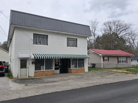 904 W 5th Street, Corbin, KY 40701 — photo 3