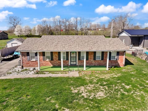 157 Estes Drive, Lancaster, KY 40444 — photo 3