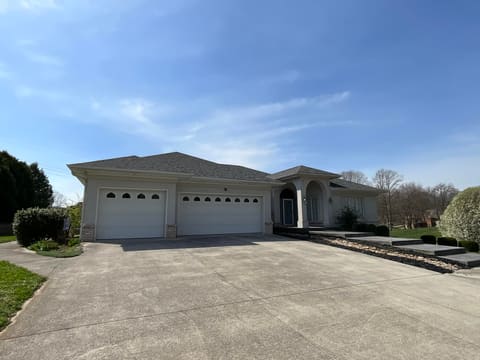 415 Splendor View Drive, Somerset, KY 42503 — photo 3