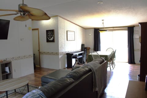 2864 Scrubgrass Road, Gravel Switch, KY 40328 — photo 3