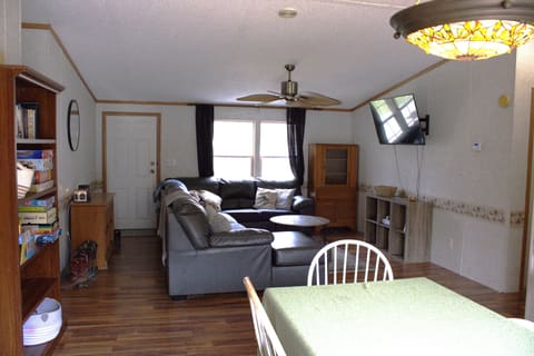 2864 Scrubgrass Road, Gravel Switch, KY 40328 — photo 4