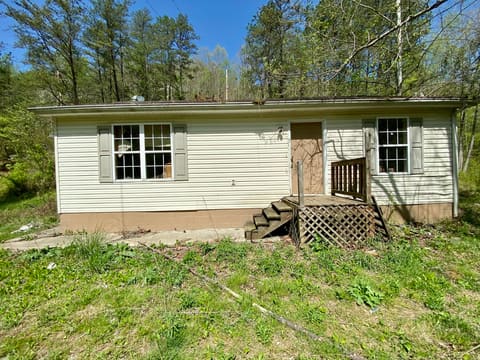 389 Newman Branch, Hi Hat, KY 41636 — photo 3