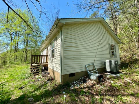 389 Newman Branch, Hi Hat, KY 41636 — photo 4