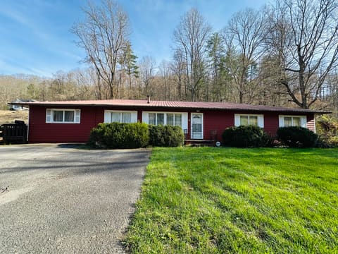 212 Town Branch Road, Manchester, KY 40962 — photo 3
