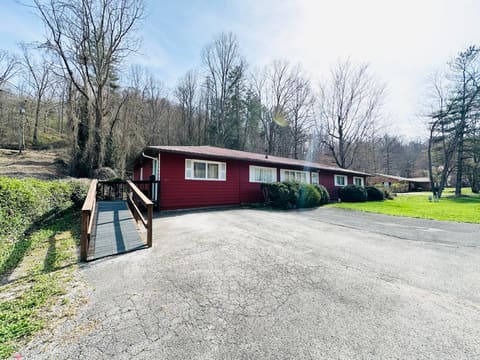 212 Town Branch Road, Manchester, KY 40962 — photo 5