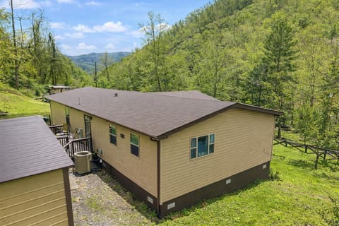 20 Tan Trough Hollow Road, Evarts, KY 40828 — photo 5