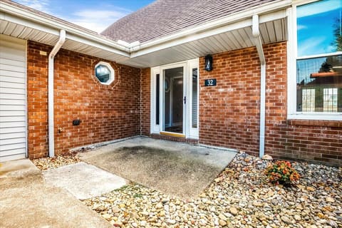 32 Meadow Brook Drive, Corbin, KY 40701 — photo 4