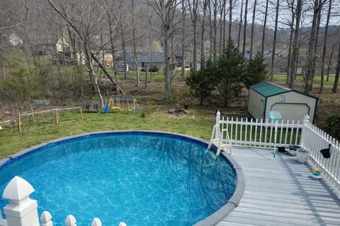 156 Wellington Drive, Middlesboro, KY 40965 — photo 5