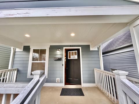 241 Devonia Avenue, Lexington, KY 40505 — photo 2