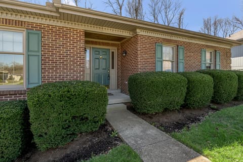1112 Pepperhill Circle, Lexington, KY 40502 — photo 4