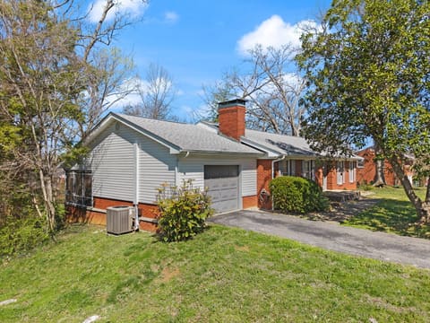 325 Maple Avenue, Burnside, KY 42519 — photo 2