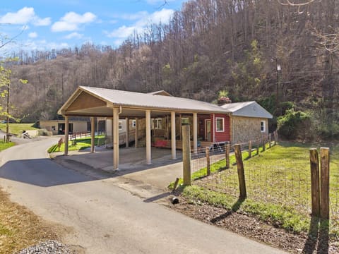 544 Salisbury Br Road, Dema, KY 41859 — photo 5