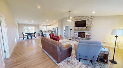 541 Beacon Street, Russell Springs, KY 42642 — photo 4